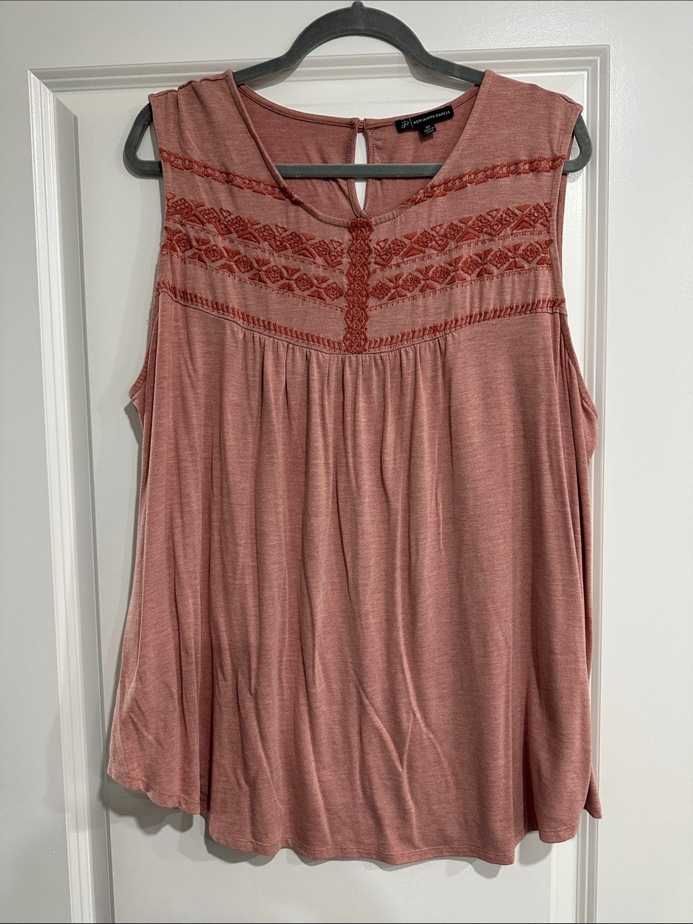 Adrianna Papell Mauve Pink Embroidered Yoke Sleeveless Top